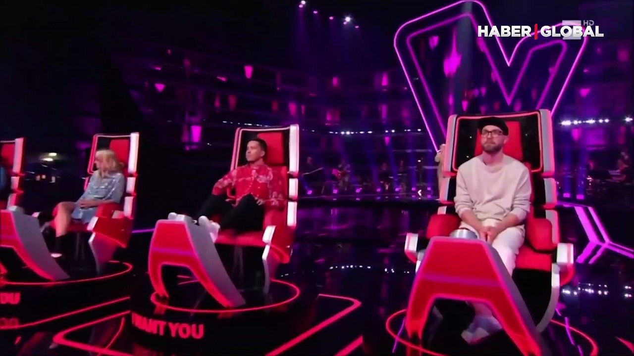 O Ses Almanya’ya damga vuran Zeynep Avcı albüm tekliflerini elinin tersiyle itiyor! İşte nedeni…