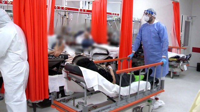 Il Covid non allenta la morsa in Romania e Lettonia
