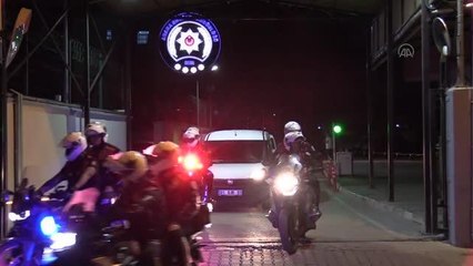 Son dakika haberleri! 90 firarinin yakalanması için şafak operasyonu yapıldı