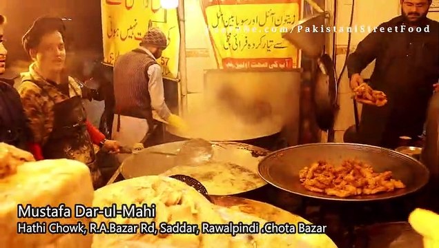 05. Mustafa Dar-ul-Mahi Fish Fry in Rawalpindi Pakistani Street Food - National Foodies