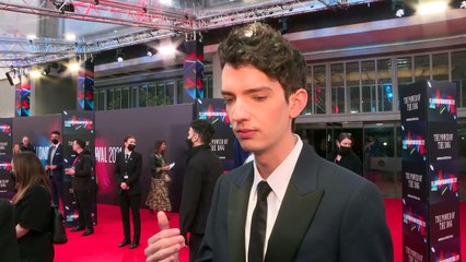 Kodi Smit-McPhee Tries Black Pudding In London!