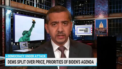 Sen. Elizabeth Warren takes on “moderate” Democrats