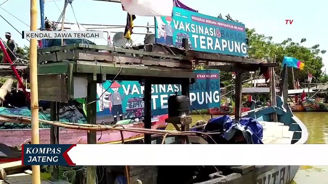 Vaksinasi Gunakan Kapal Apung Jangkau Daerah Terpencil