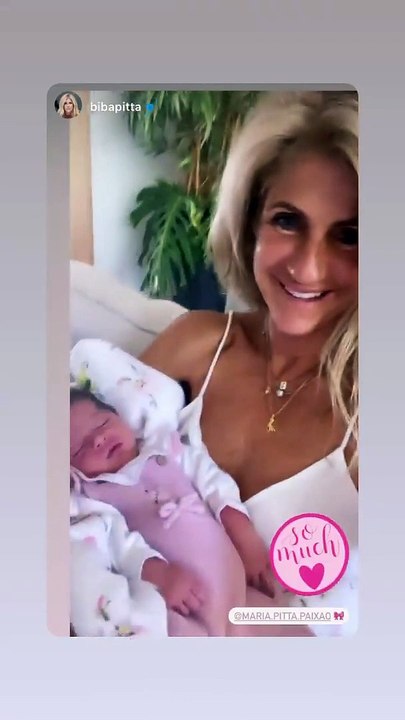 Bibá Pitta com a neta Piedade