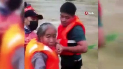 Filipinler'i tropikal fırtına vurdu: 9 ölü, 11 kayıp