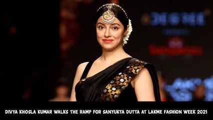 下载视频: Divya Khosla Kumar Walks The Ramp For Sanyukta Dutta At Lakme Fashion Week 2021