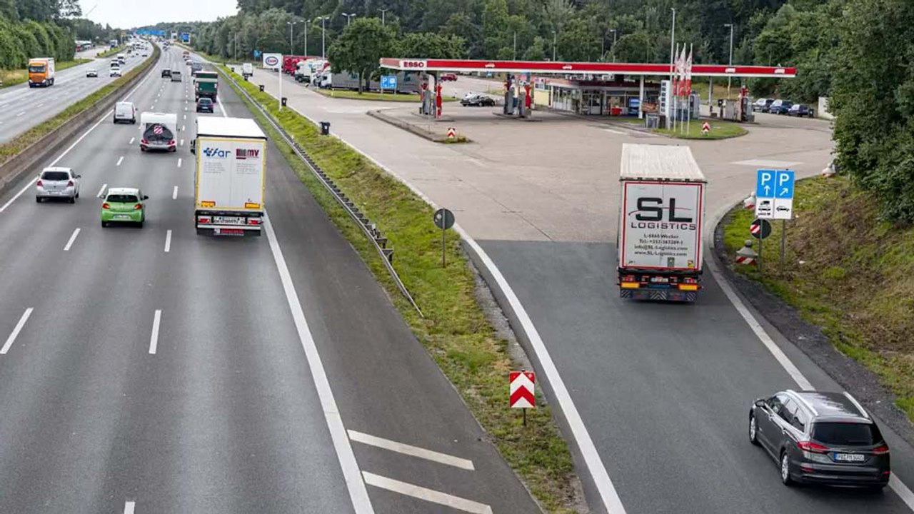 ADAC: Raststätten sind deutlich teurer als Autohöfe