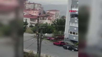 ZONGULDAK'TA FIRTINA ÇATI UÇURDU