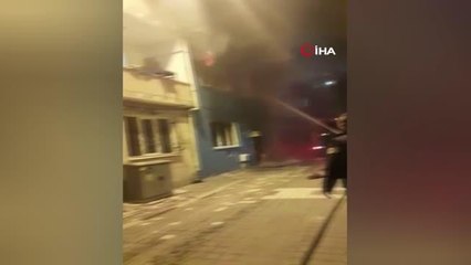 İtfaiyecilerin bayrak hassasiyeti