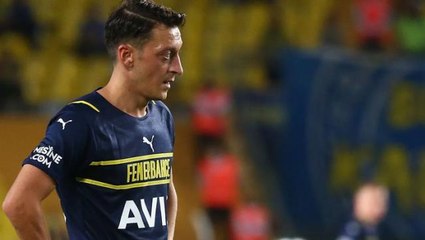 Mesut Özil'in paylaşımı Fenerbahçelileri mest etti: Ne güzel demiş rahmetli