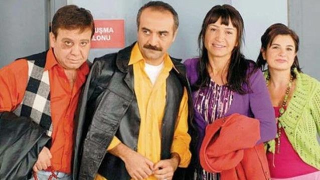 Yılmaz Erdoğan'dan Bir Demet Tiyatro geri dönüyor mu? sorusuna cevap