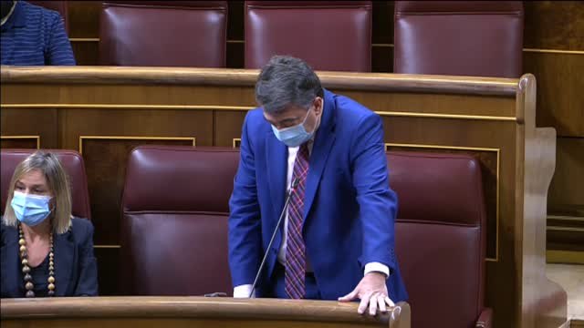 Sánchez insiste en que las eléctricas deben arrimar el hombro pero dispuesto a aclarar y precisar lo que haga falta del decreto