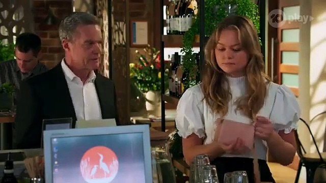 Neighbours 8718 13th October 2021