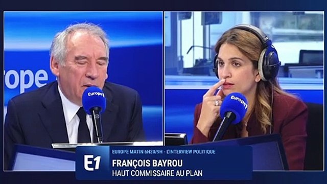 Présidentielle : François Bayrou soutiendra Emmanuel Macron s'il se présente