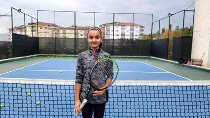 Elif Nisa Akbaş: "Hayalim Wimbledon'da oynamak"
