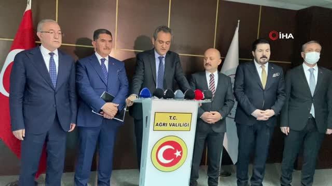 Son dakika haberi! Milli Eğitim Bakanı Özer, Ağrı'ya eğitim alanında yatırım müjdeleri verdi
