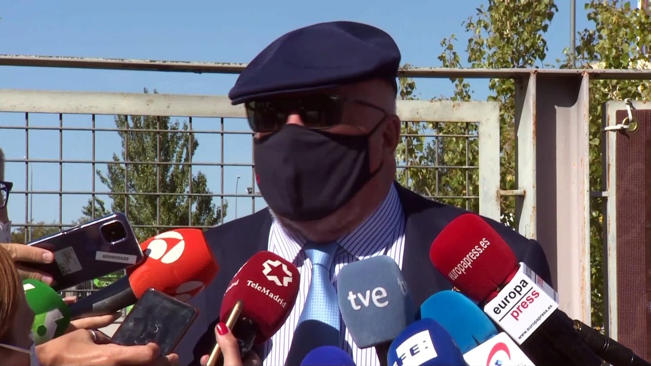 Concluye la primera jornada del juicio a Villarejo, que espera "que salga la verdad"