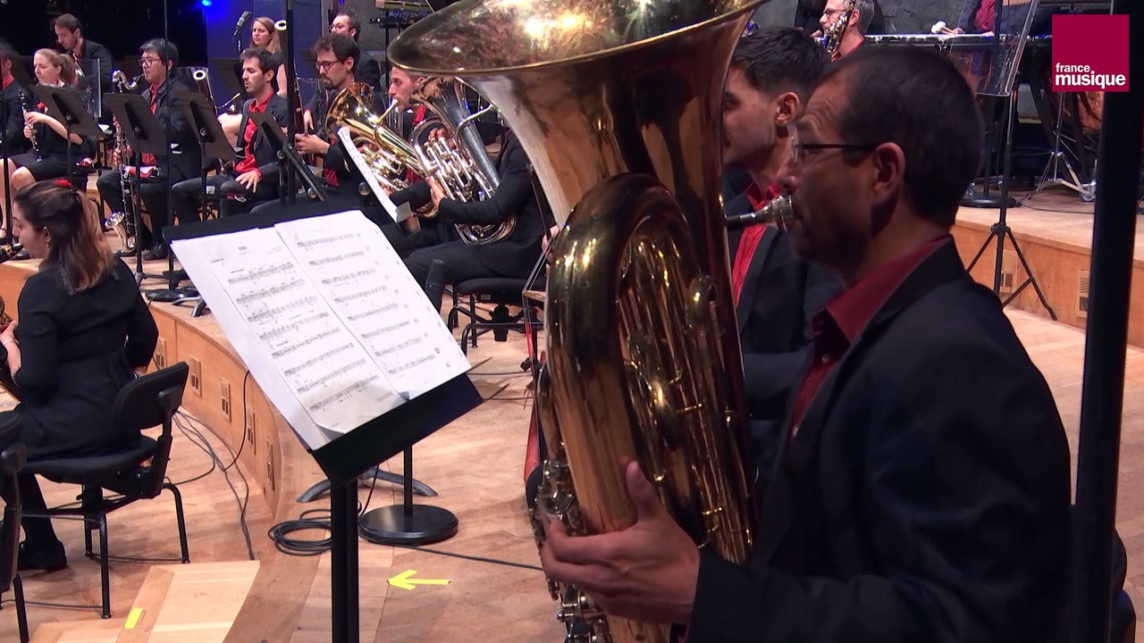 Claude Debussy : Nocturnes / 2. Fêtes (Brassage Harmonie, Direction : Laurent Douvré)