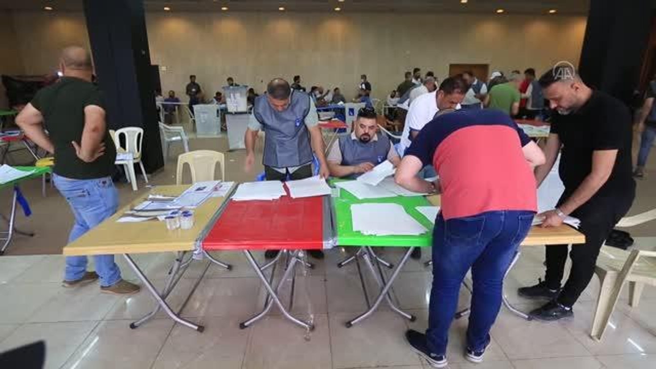 Irak Bağımsız Yüksek Seçim Komisyonu: Oyların elle yeniden sayımı bir hafta içinde bitirilecek