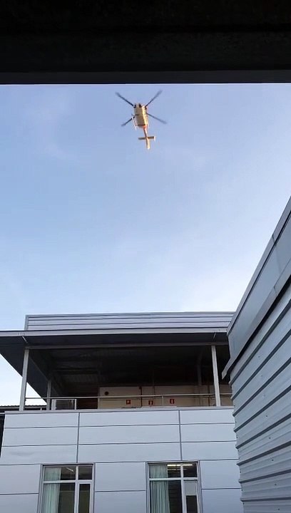 Un helicóptero de la Ertzaintza sobrevuela el campus de la UPV/EHU tras irrumpir un sujeto armado