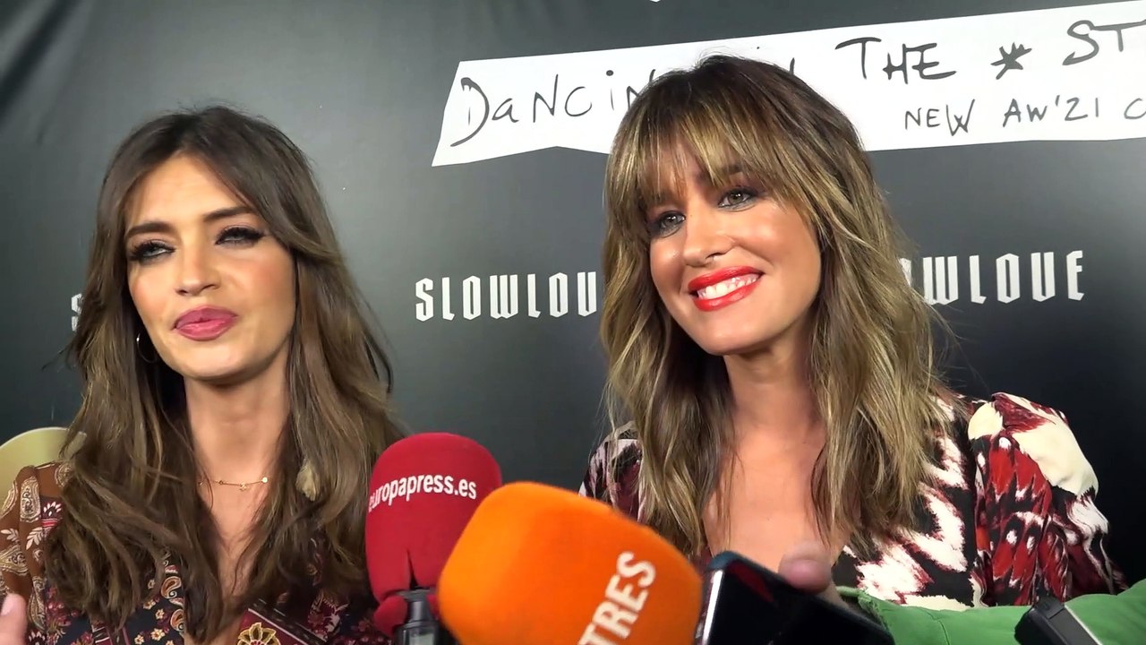 Sara Carbonero, entre la timidez y la sonrisa al ser preguntada por Kiki Morente