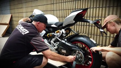 Unboxing the New Ducati V2 - See it being Pre Delivered and First Start up !!