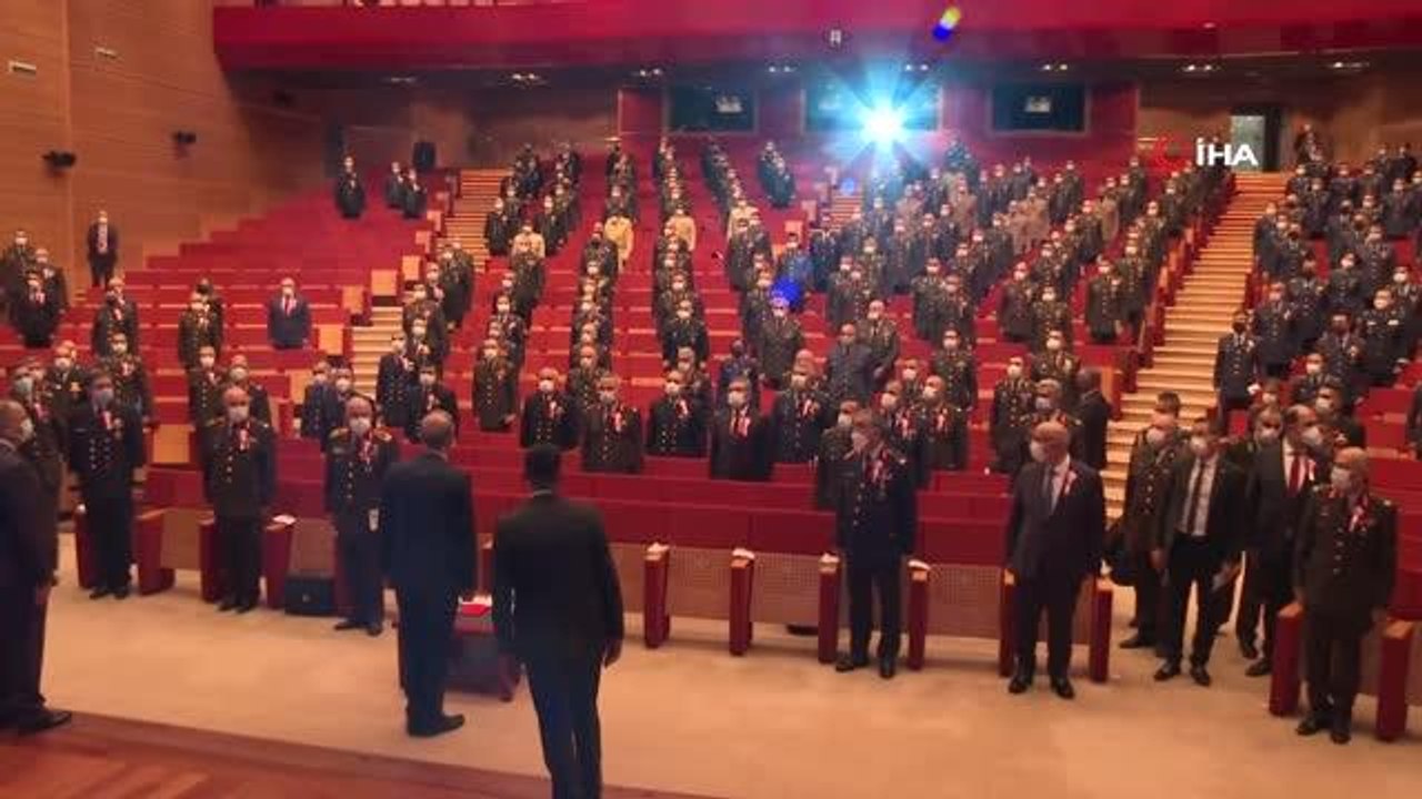 Bakan Akar: (Suriye açıklaması)"Gereken ne varsa yeri, zamanı gelince Sayın Cumhurbaşkanımız liderliğinde yapılacak. Kimsenin şüphesi olmasın"