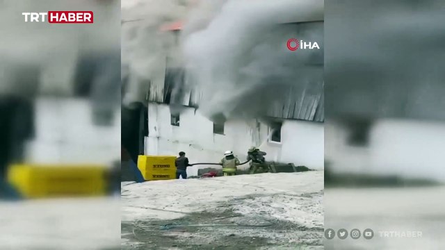 İstanbul'da geri dönüşüm tesisinde yangın