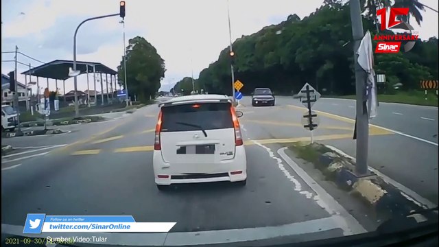Kemalangan di lampu isyarat, nak salahkan siapa?