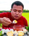 Who likes seafoods? if you do, you have to watch this man