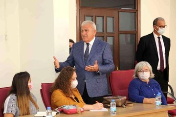 Efeler Belediye Başkanı Atay, ADÜ'lü öğrencileri ağırladı