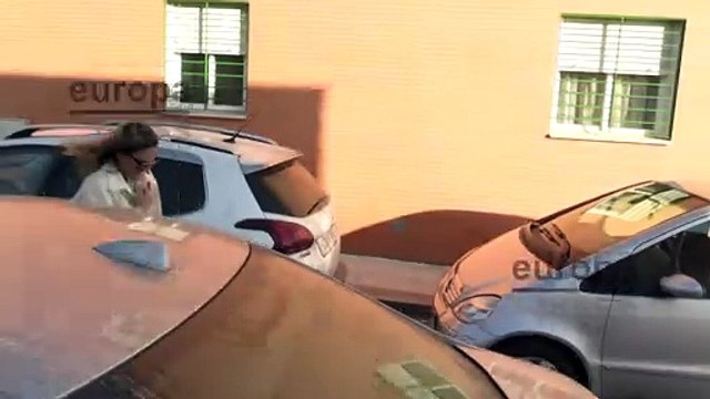 Irene Rosales, con semblante serio, no comenta los rumores de infidelidad por parte de su marido