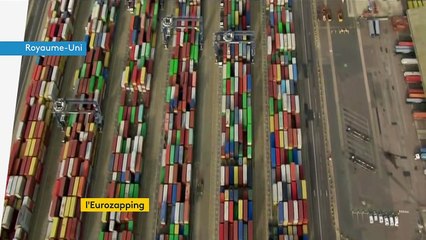 Eurozapping : les fêtes de fin d'année menacées au Royaume-Uni ; tensions entre communautés au Kosovo