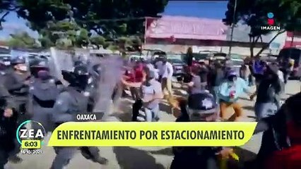 Policías y comerciantes protagonizan riña por control de estacionamiento en Oaxaca