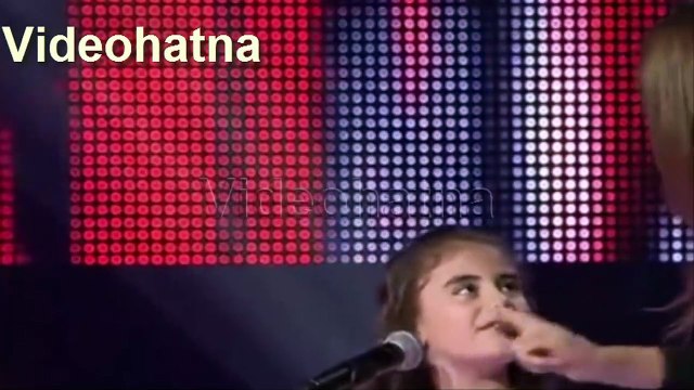 غنى بو حمدان تغني اعطونا الطفولة وتبكي نانسي وتامر وكاظم في ذا فويس كيدز