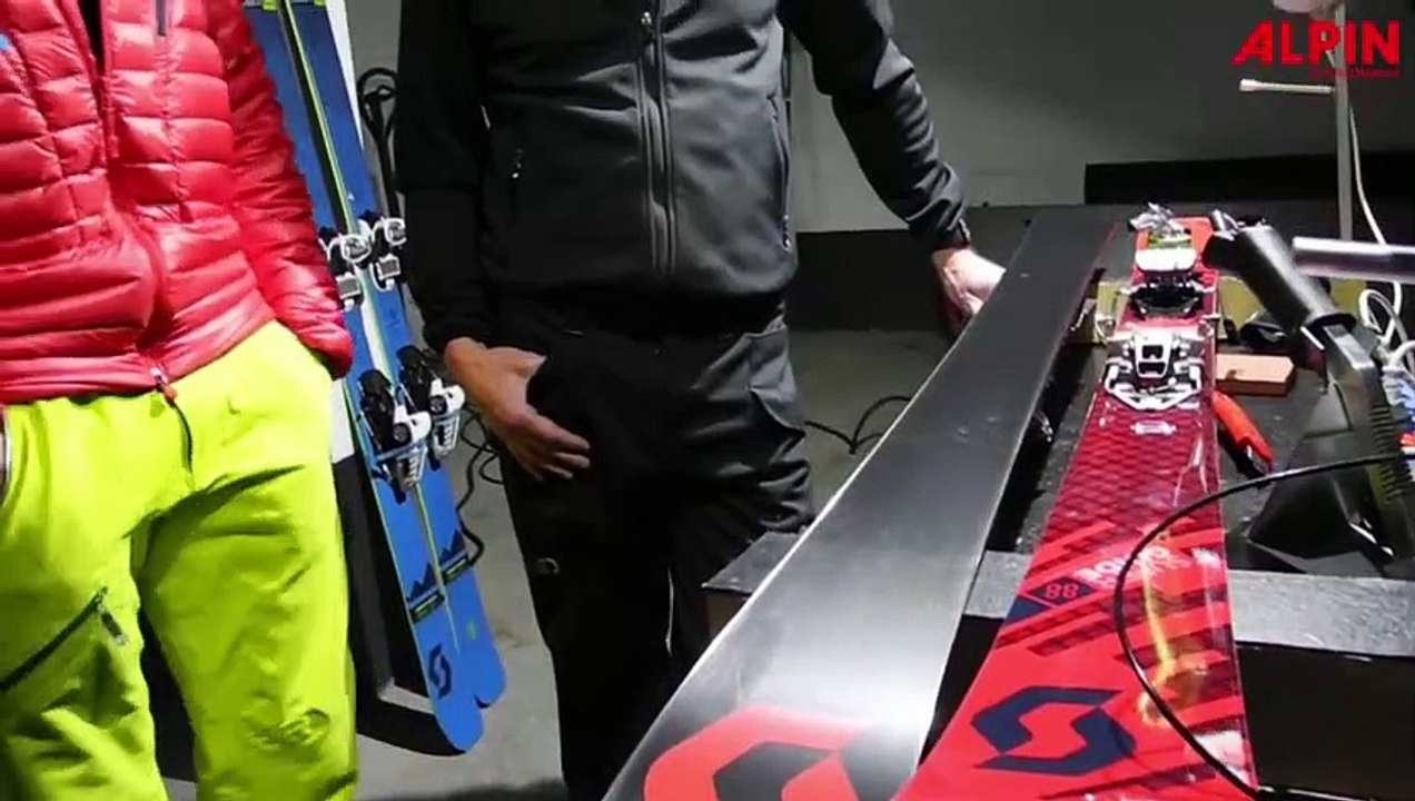 Skitouren: Mit Tourenski zum Skiservice? #olafklärtdasschon | ALPIN - Das Bergmagazin