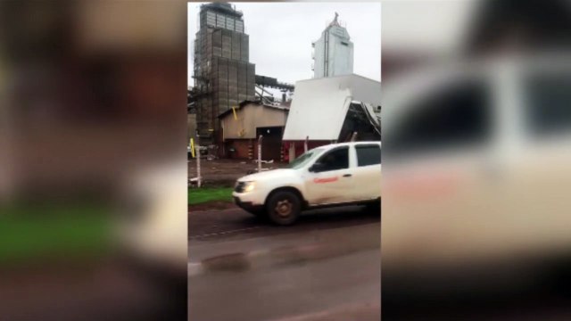 Vídeo: Estrutura da Copacol de Jesuítas fica destruída após temporal