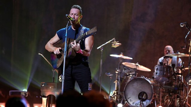 Coldplay Announces 2022 Tour & Pledges to Lower Carbon Emissions on the Road | Billboard News
