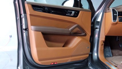 Porsche Cayenne (2021) - Luxury Sports SUV!