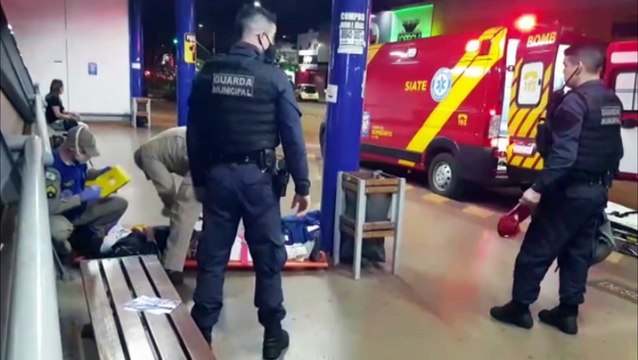 Homem de 58 anos cai e sofre corte na cabeça na estação central, em Cascavel; Siate foi mobilizado