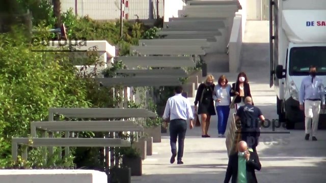 María Teresa Campos visita una casa cerca del domicilio de su hija Terelu