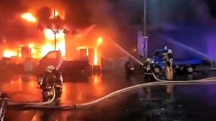 Al menos 46 muertos en el incendio de un edificio en Taiwán: Vídeo 2