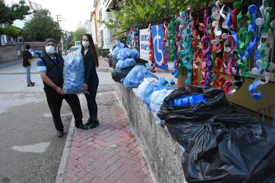 DEDE VE TORUNUN MAVİ KAPAKLARINI ÇALAN SANIĞA 7 YIL HAPİS İSTEMİ
