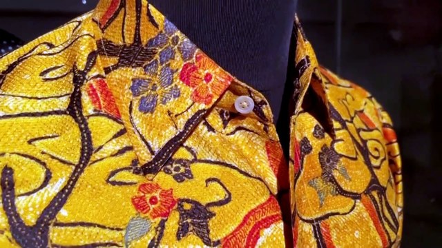 Iconic Mandela shirts go up for auction