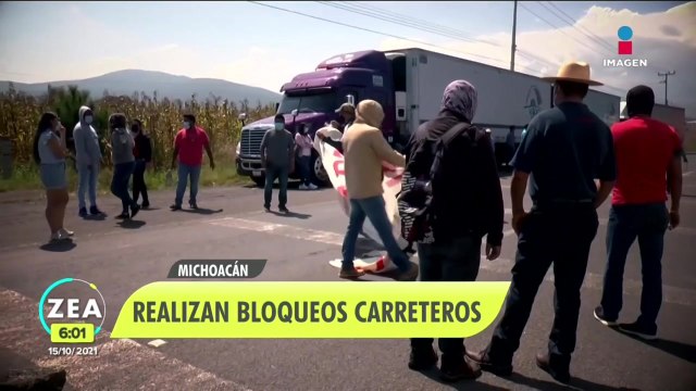 Maestros de la CNTE realizan bloqueos carreteros en Michoacán