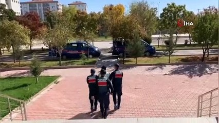 Ürettiği sahte içkiyi gazinoda müşterilerine satan işletmeci gözaltına alındı
