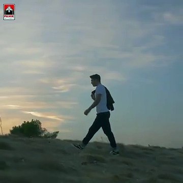 Η κόρη γνωστού μοντέλου πρωταγωνιστεί στο νέο video clip του Γιώργου Κακοσαίου!