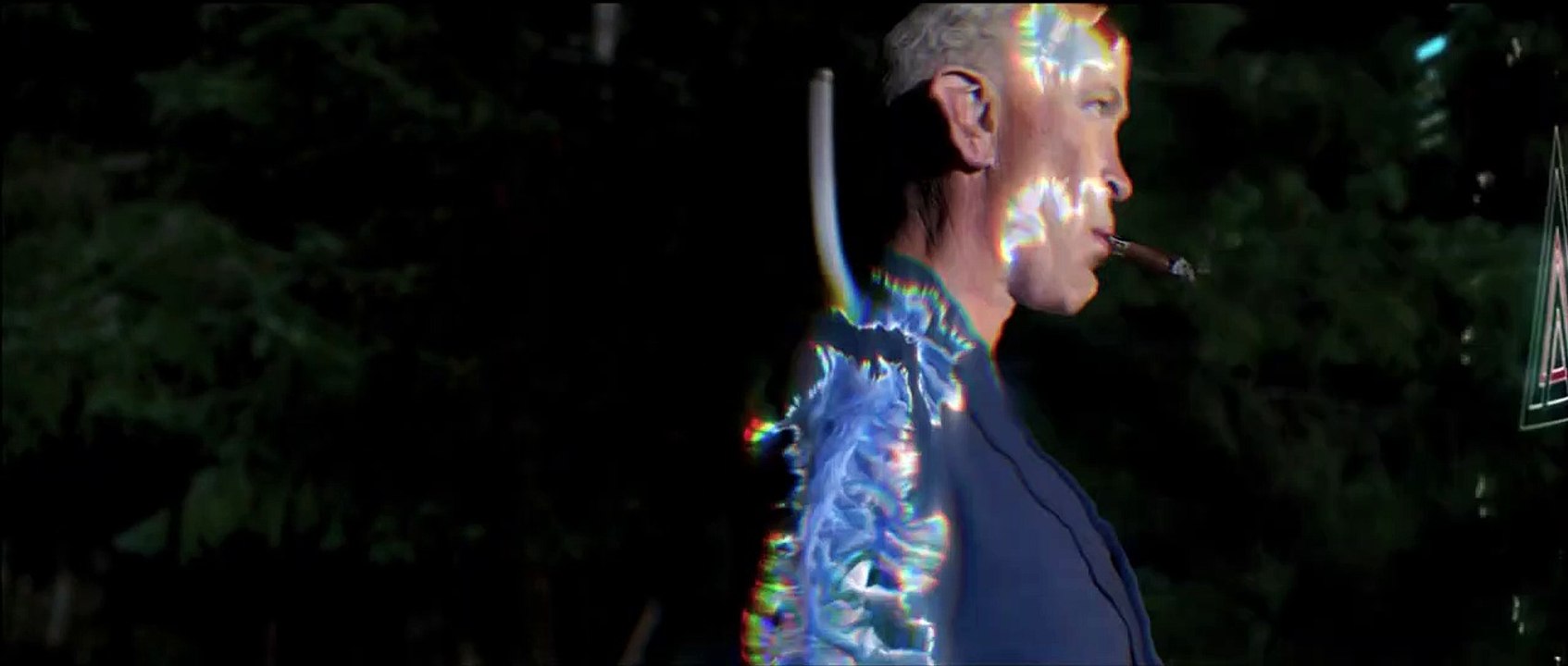 Bande-annonce du nouveau thriller futuriste de Bruce Willis : Apex (VO)