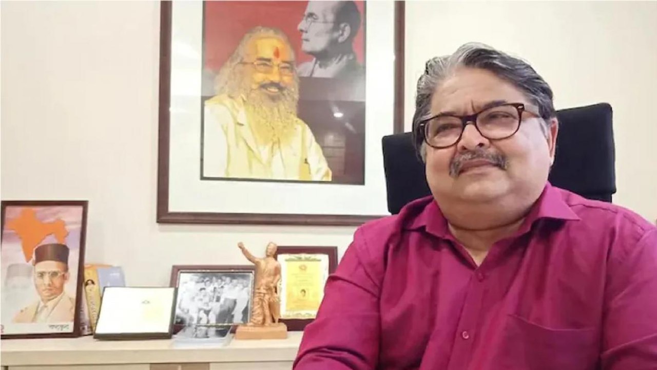 Veer Savarkar never apologized, claims his Grandson