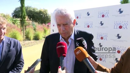 Mario Vargas Llosa asegura que se encuentra muy bien